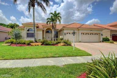 Main picture of 9484 Lake Serena Dr