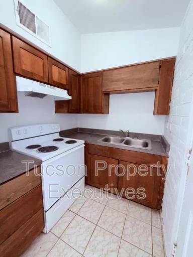 Main picture of PM434 - South Park Avenue - 5764