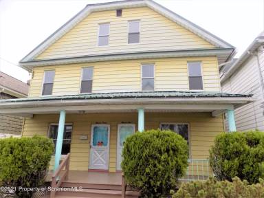 Main picture of 1110 W Elm St