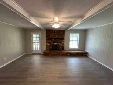 Main picture of 7923 Neshoba Rd
