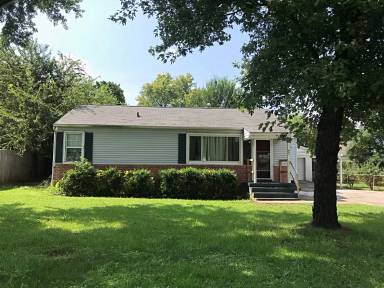 Main picture of 421 Arnold St