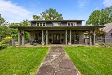 Main picture of 1 Orchid Ln