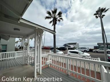 Main picture of 224 S Pacific St