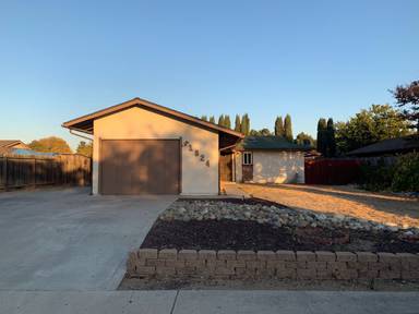 Main picture of 1824 Redwood Dr