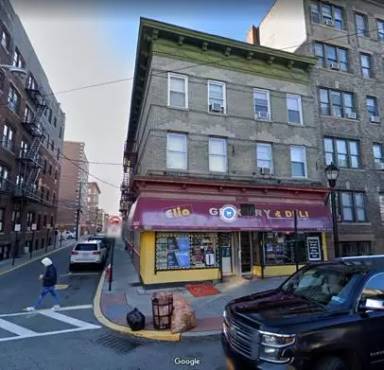 Main picture of 400-402 9th St. - 400 9th St. - Unit 6