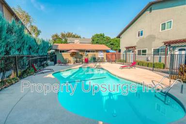 Main picture of 3220 C St