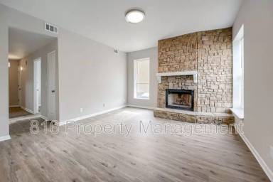 Main picture of 301 Benton Blvd