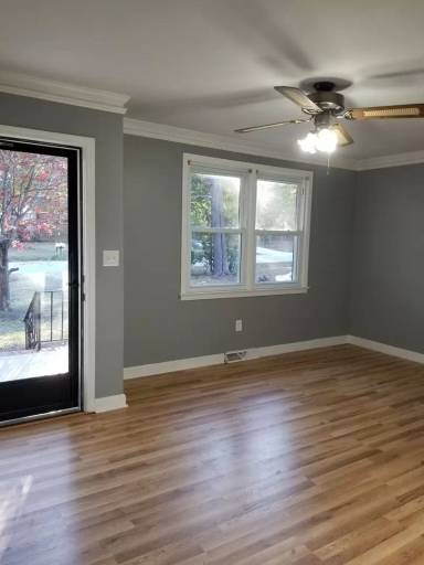 Main picture of 318 Vine Hill Rd