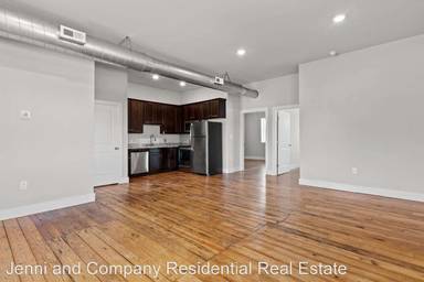 Main picture of 112 W Irvin St