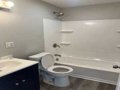 Main picture of 604 Chelmsford St