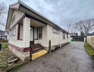 Main picture of 4615 Burleigh Rd