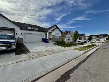 Main picture of 7646 S Waverly Hills Ln