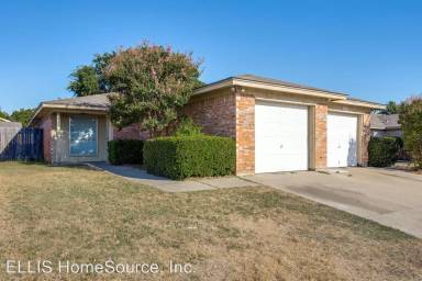 Main picture of 3610 Hulen Park Cir