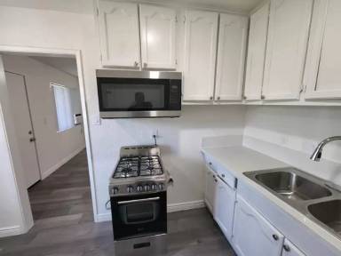 Main picture of 12920 Dalewood St