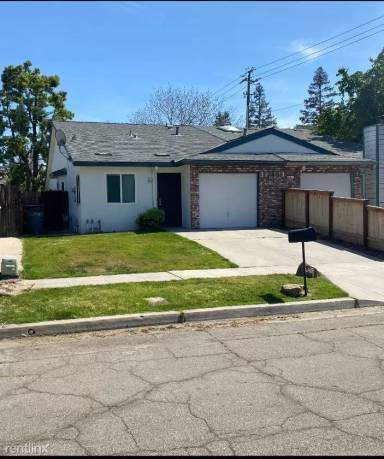 Main picture of 6014 N Marty Ave