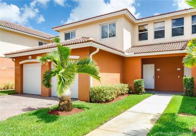 Main picture of 7400 Palomino Dr