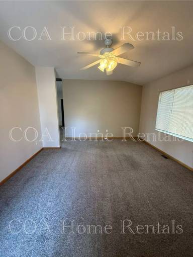 Main picture of 846 N Valleyview St