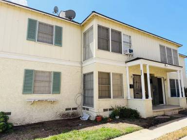 Main picture of 8255 Crenshaw Dr