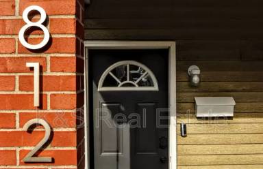 Main picture of 812 Stanton Ave