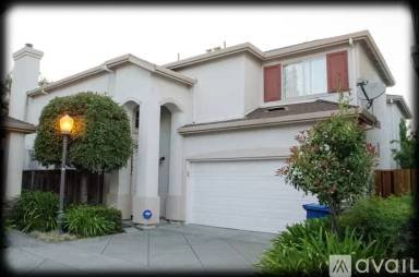 Main picture of 615 Balsam Ter