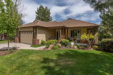 Main picture of 3106 NW Golf View Dr