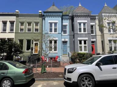 Main picture of 1114 G St NE