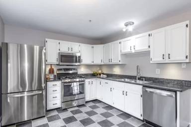 Main picture of 721 Mammoth Rd