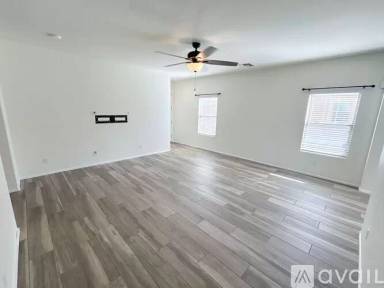 Main picture of 40164 W Bonneau St