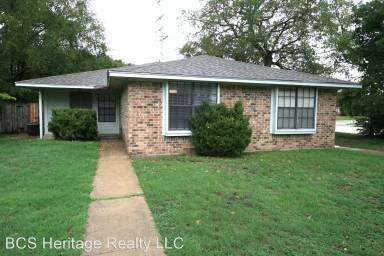 Main picture of 637 W Ridge Dr