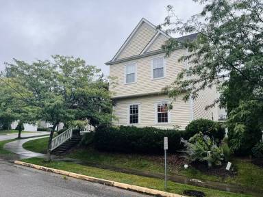 Main picture of 350 Courtney Cir