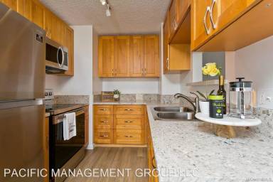 Main picture of Century West