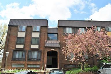 Main picture of 100 Roberts Ln