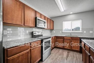 Main picture of 5054 Oak Bend Ave