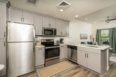 Main picture of 475 N 9th St