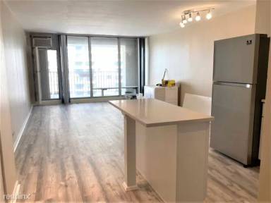 Main picture of Lincoln Park Tower Condominium