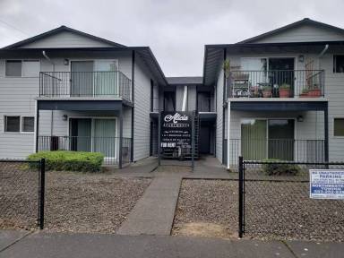 Main picture of 10304 NE Wygant St