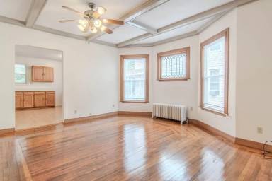 Main picture of 1019 State St