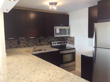 Main picture of Gateway House Condominium