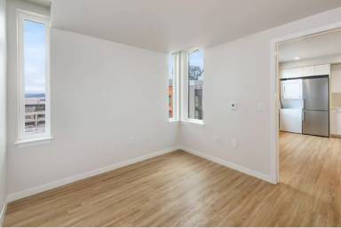 Main picture of 2067 University Ave