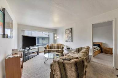 Main picture of 455 Crescent St Apartments