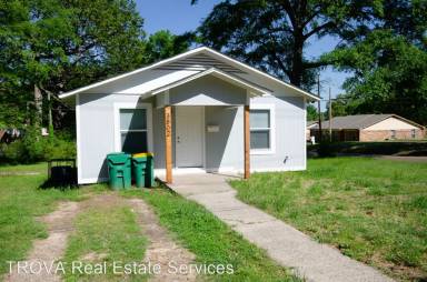 Main picture of 3802 Main St