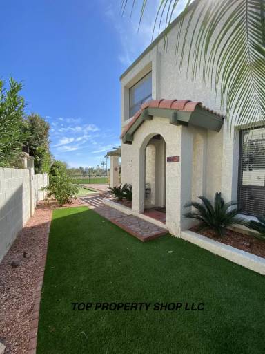 Main picture of 8657 S 51st St