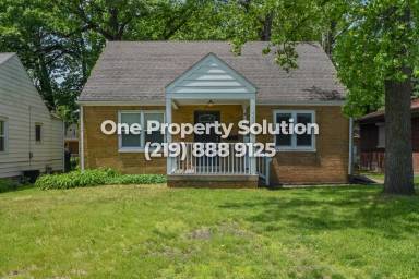 Main picture of 4680 Harrison St