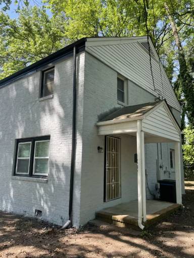 Main picture of 207 Colleton Rd