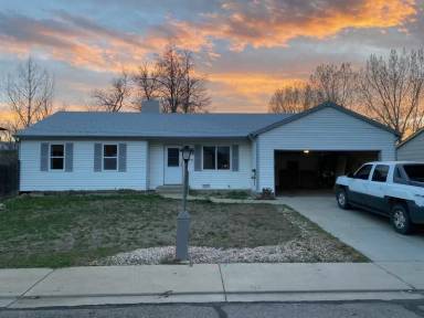 Main picture of 2205 Lincoln St