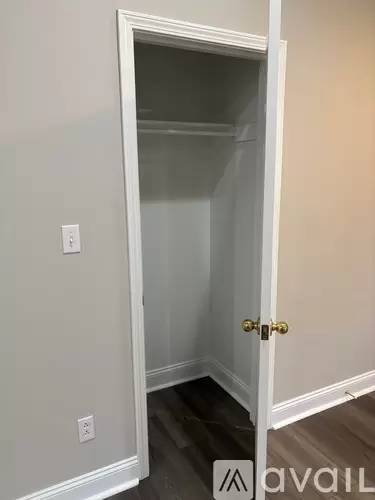 Main picture of 10758 Ruckle St