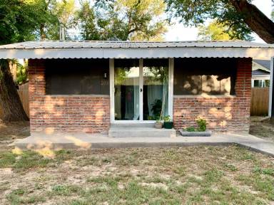 Main picture of 208 N 18th St