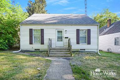 Main picture of 609 W Ewing Ave