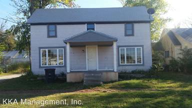 Main picture of 315 W 8th St