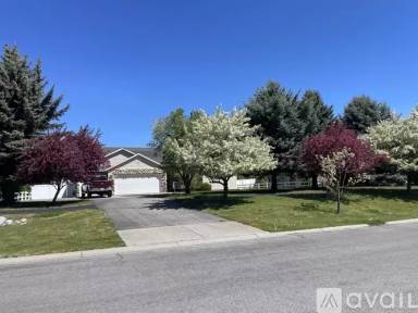 Main picture of 2369 N Howell Rd